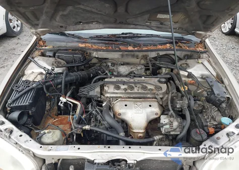 1999 Honda Accord Ex из США, поврежденный, VIN 1HGCG5656XA102997